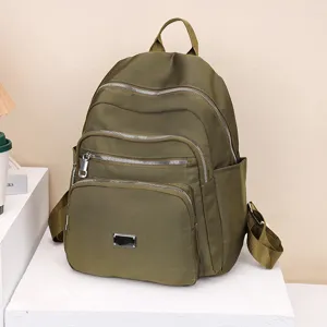 Lockerer Nylon-Reiserucksack mit mehreren Fächern für Damen, leichte Schultasche.