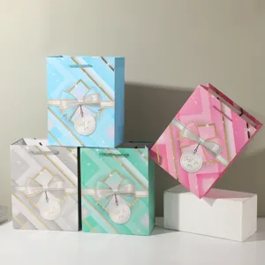 Bow Gift Bags White Cardboard Geometric Printed Party Candy Packaging Handheld Shopping Bags For Gift Giving Festive Supplies