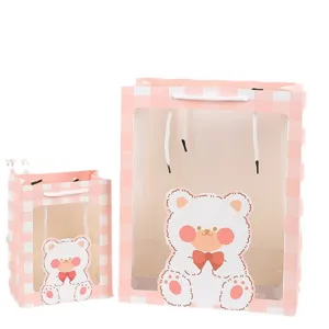 Borsa regalo a quadri rosa con finestra trasparente e orsetto carino per confezioni festa.