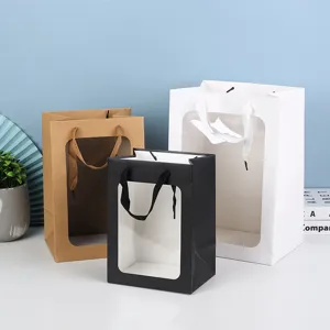 Kraftpapier geschenkzak met doorzichtig venster, bloemenverpakking draagtas voor feest.