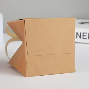 Creative folding kraft paper gift bag cute cake and flower packaging handbag for holiday party
