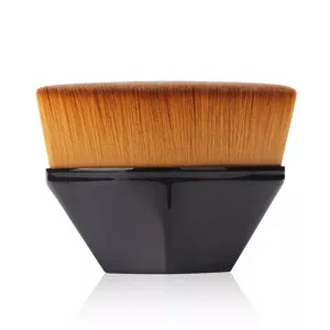 Seamless magic foundation brush with diamond handle and dense flat bristles for smooth makeup.