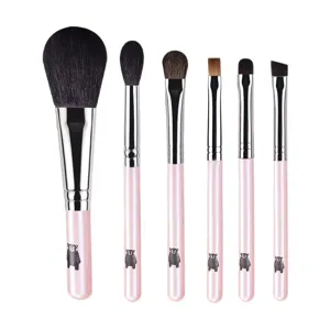 6-piece pink makeup brush set with cute bear handles, perfect for beginners, blush and eyeshadow.