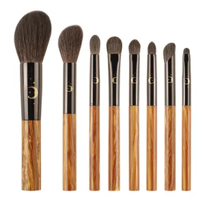 Set di 8 pennelli per trucco professionali con design a stella e luna per il viso.