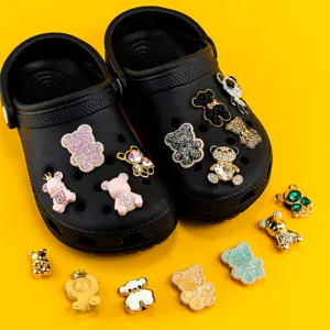 Breloques de chaussures ours en métal pour sabots décorations strass et accessoires
