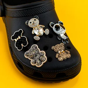 Breloques de chaussures en forme d'ours en métal et strass pour sabots, accessoires DIY.