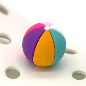 Charm de chaussure PVC ballon de plage 3D coloré pour sabots, déco d'été pour chaussures.