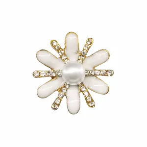 Abalorio para zuecos de metal flor blanca diamantes perla accesorio decorativo