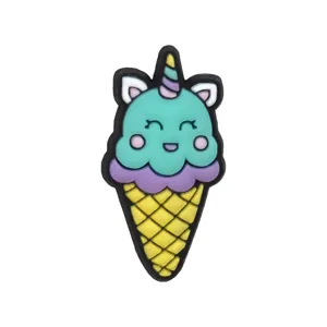 Charm de chaussure glace licorne mignon détail, accessoire déco sabot en PVC coloré pour DIY.
