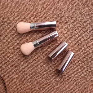 Portable retractable makeup brush set rose gold powder blush cosmetic tool for daily travel use