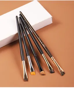 Pennello per sopracciglia e eyeliner obliquo sottile con setole in fibra morbida per trucco preciso.