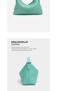 Ansicht der genarbten Lederhandtasche mit strukturierter Silhouette und glänzender Hardware.