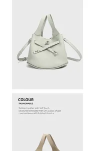 Geprägte Leder Handtasche mit strukturierter Silhouette, schicker klassischer Form und polierter Hardware.