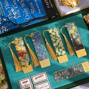 Marque-page en metal peinture a l'huile vintage Van Gogh avec pompon, design elegant.