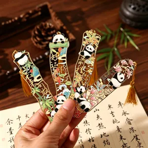 Segnalibro in metallo cavo con panda di stile cinese regalo creativo per studenti