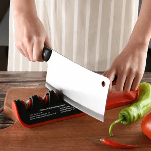 Affilatore per coltelli manuale multifunzione con angoli regolabili per ogni cucina.