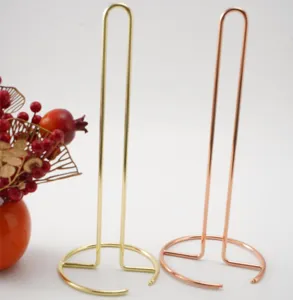 Nordic style metal paper towel holder, elegant gold and rose gold standing roll stand.