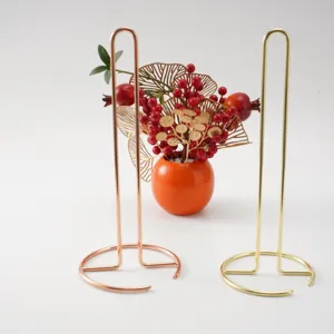 Metal desktop paper towel holder, Nordic style standing roll paper rack for kitchen.