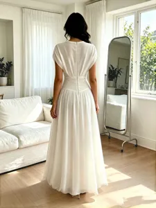Robe longue blanche en mousseline à col V pour soirées, mariages et demoiselles d'honneur.