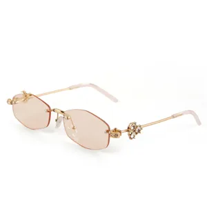 Fashionable polygon rimless sunglasses for women, chic UV protection vintage trendy eyewear.
