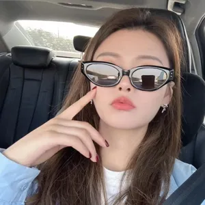 Fashion Oval Sunglasses For Women Men Retro Small Frame Sun Glasses Vintage Chic UV400 Outdoor Travel Eyewear