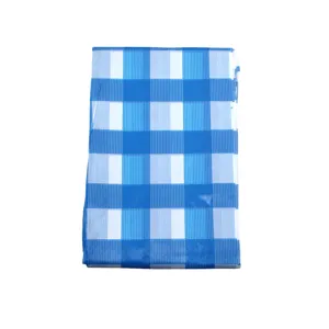 Nappe de table jetable en plastique à carreaux bleu et blanc, design imperméable et anti-huile.
