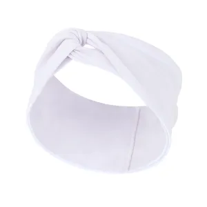 Nahaufnahme des weichen, pastelllila Haarbands mit Knoten, feine Textur und gekreuztes Design.