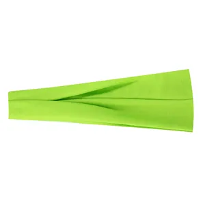 Helles gruenes Yoga und Sport Stirnband Detail zeigt weiche elastische Stofftextur