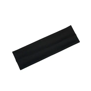 Detail view of the black elastic yoga headband, sweat-absorbing sports hair accessory.