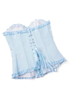 Nahaufnahme Detail des hellblauen Damen Korsetts mit zarter Jacquard Webung und Rüschen.