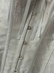 Silbernes Jacquard Korsett Detail, perfekte Fischbein-Korsage für modisches Outerwear.