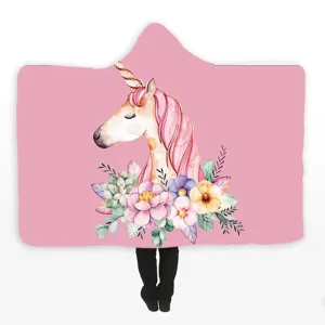 Couverture capuche licorne rose, cape en peluche double epaisseur imprimee numerique maison.
