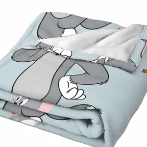 Heerlijk gezellige cartoon bedrukte flanellen deken voor op de sofa, zacht en warm.