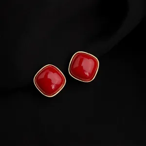 Retro burgundy square clip-on earrings with chic gold rim design for women elegant style.