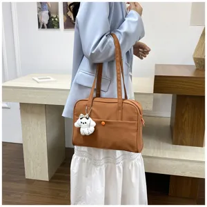 Casual large capacity brown shoulder bag commuter travel tote bag for women daily use
