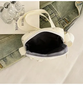 Casual star print crossbody phone bag for women and men, lightweight daily messenger bag.