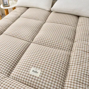 Matelas à carreaux épaissi tatami coussin souple pour la maison et dortoir d'étudiants.