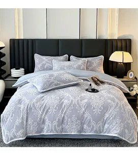Ensemble de literie luxueux en velours de lait 4 pièces avec fleurs gaufrées, doux et chaud.