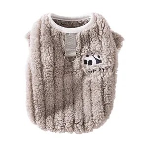 Herfst winter huisdier fleece vest warme honden kleding met trekring en panda borduurwerk.