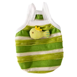 Leuke gestreepte hondenkleding met vis ontwerp, ademend zomer hemdje voor katten en honden.