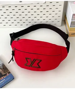Roter lässiger Brustbeutel für Damen und Herren, stylische Gürteltasche mit verstellbarem Gurt.