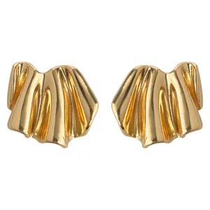 Orecchini a lobo plissè metallici dorati arte astratta, gioielli alla moda geometrici chic donna.