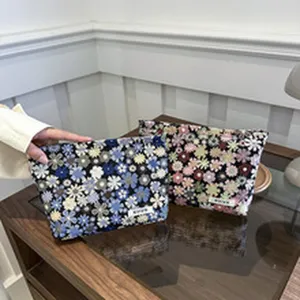Grote capaciteit bloem geborduurde cosmetische tas elegante opbergtas voor dagelijks reizen