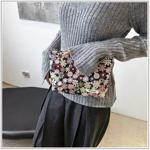 Floral makeup pouch portable cosmetic organizer small toiletry clutch bag for use