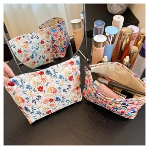 Large capacity floral makeup bag with zipper, stylish cosmetic pouch for women and daily travel.