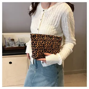 Leopard print cosmetic bag for women portable casual everyday makeup pouch large clutch
