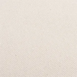 Nahaufnahme von hochwertigem cremeweißen Canvas-Stoff mit feiner Webstruktur aus Baumwolle.