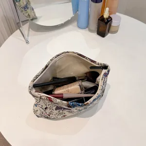 Vintage fabric makeup bag large capacity cosmetic pouch portable travel storage organizer for women