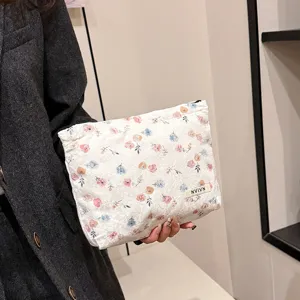 White floral lace cosmetic pouch detail, vintage style portable makeup bag for women