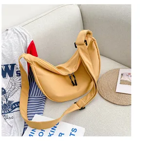 Sac à bandoulière croissant en toile jaune, sac hobo décontracté pour femme, grand format.